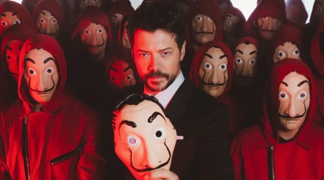 La Casa De Papel يعود بموسم جديد مليء بالمفاجآت  (الرجل)