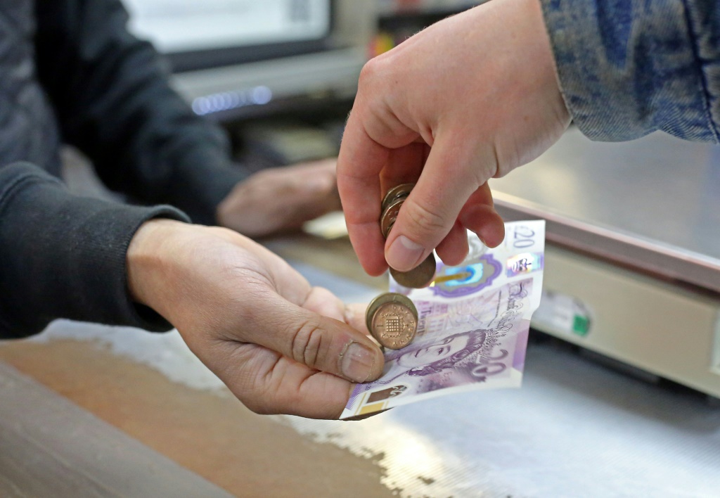 صورة مؤرخة في 31 آذار/مارس 2023 من أحد متاجر لندن (ا ف ب)