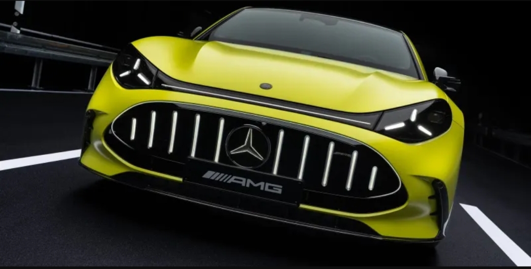 Mercedes-AMG تعيد ابتكار AMG GT الكهربائية بقوة 1169 حصانًا (الرجل)
