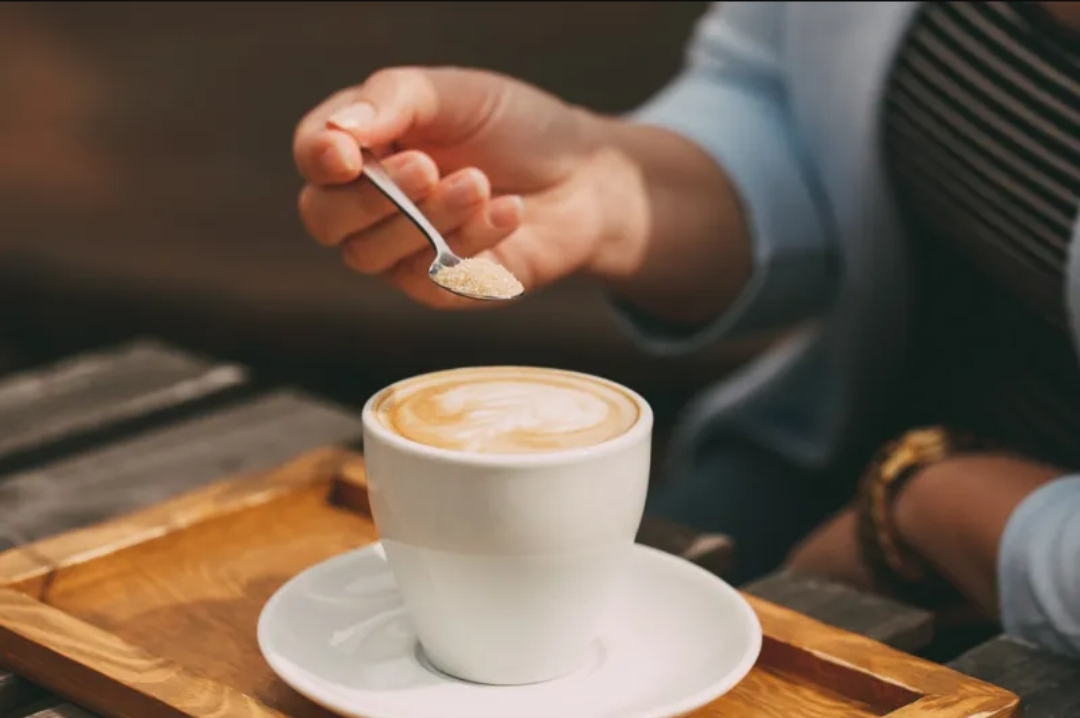 المحليات الصناعية تخدع جسمك.. هل بدائل السكر ترفع الأنسولين سرًا؟ (الرجل)