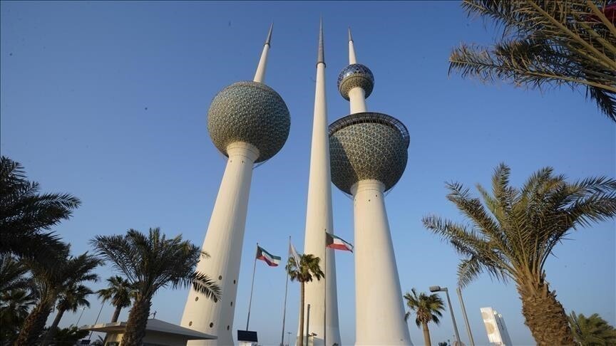 قالت إيران حينها إنها استهدفت قواعد ومصالح أمريكية في المنطقة، لكن بعض هجماتها أصابت أهدافا مدنية وأسفرت عن قتلى وجرحى، وهو ما أدانته الدول المستهدفة وطالبت بوقفه (الاناضول)