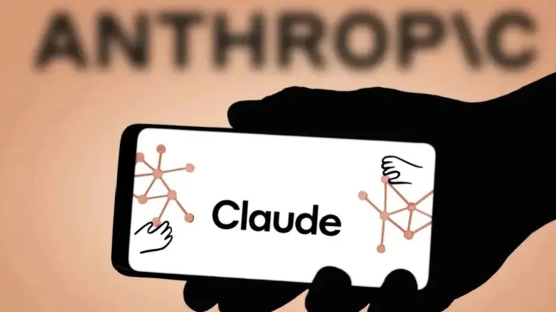 انقطاع واسع يضرب خدمات Claude للذكاء الاصطناعي .. ما القصة؟ (الرجل)