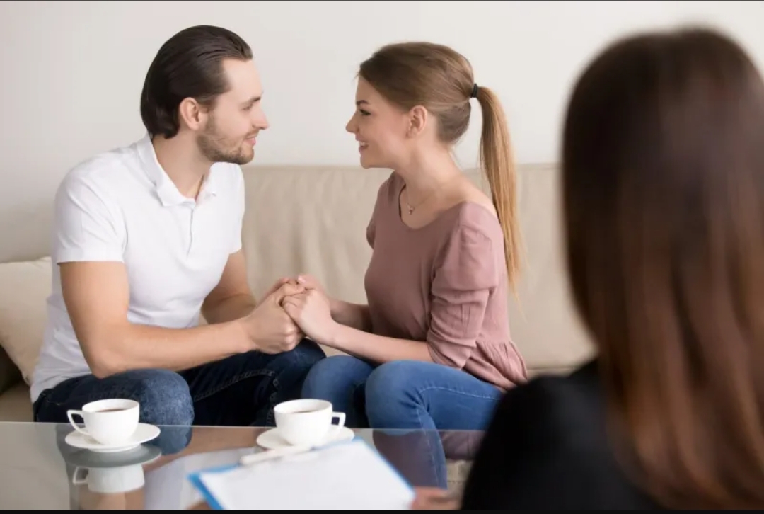 الوجه المظلم للإطراء.. 10 عبارات يستخدمها المتلاعبون للسيطرة عليك (الرجل)