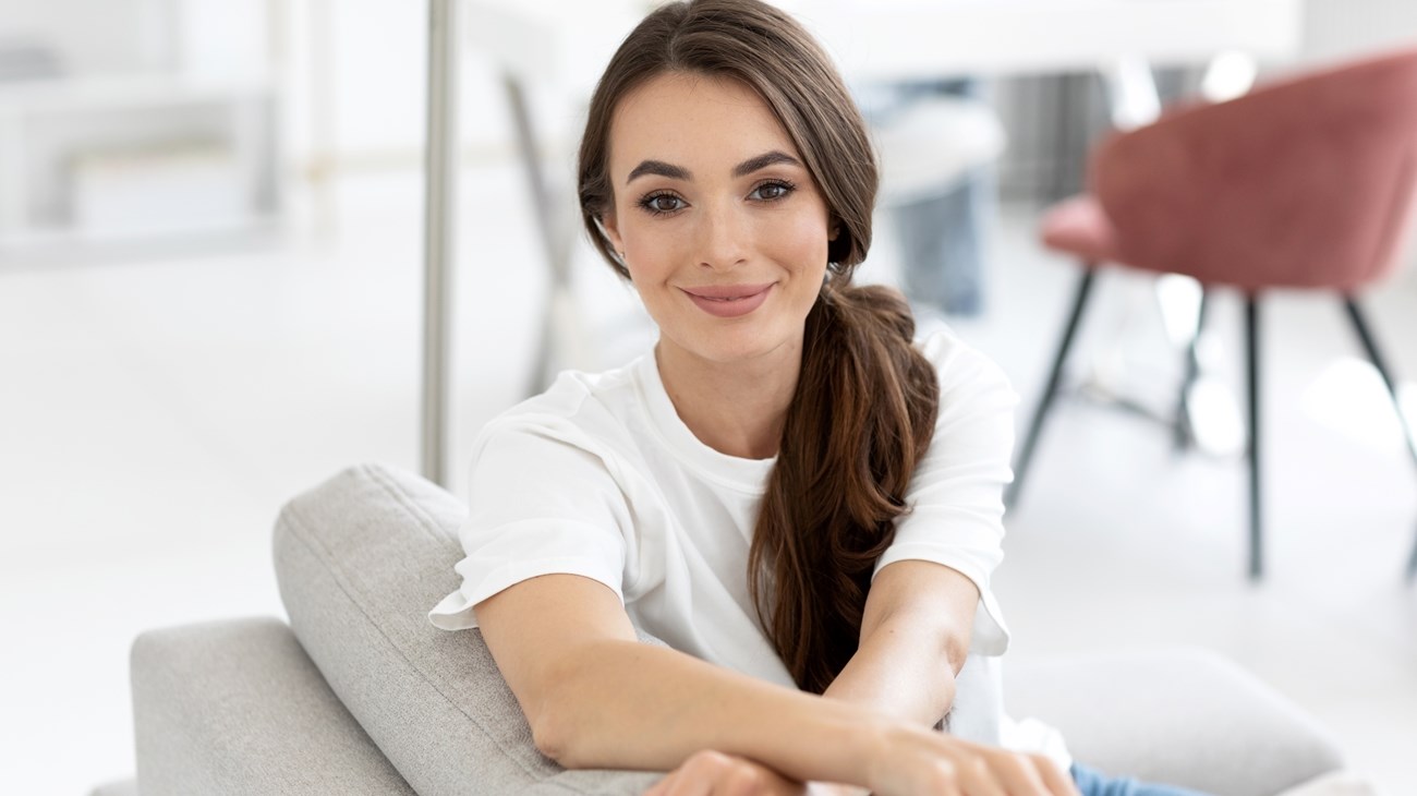 كيف تؤثر طريقة جلوسكِ في مزاجكِ.. وتنفسكِ؟ (زهرة الخليج)