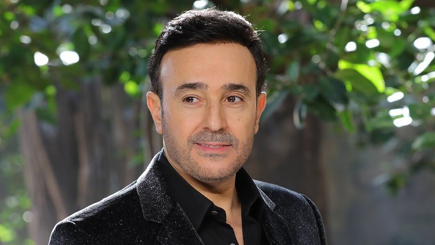 قبل ساعات من (المونديال).. نجوم الغناء العربي ينافسون الكرة بأعمال رومانسية دافئة (زهرة الخليج)
