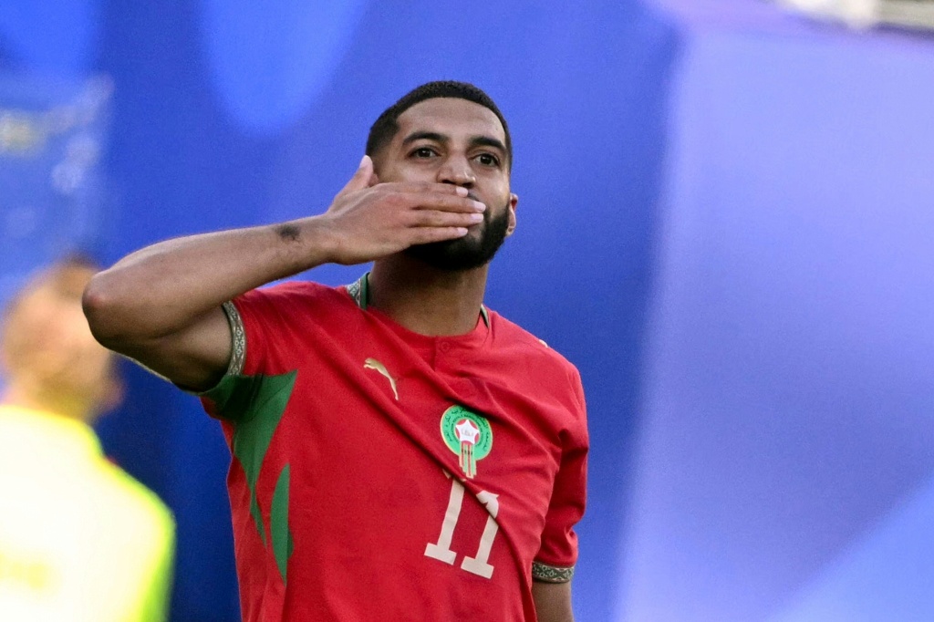 مهاجم المغرب اسماعيل صيباري يحتفل بافتتاحه التسجيل في مرمى البرازيل (1-1) في الجولة الاولى من منافسات المجموعة الثالثة في مونديال اميركا الشمالية في نيوجيرزي في 13 حزيران/يونيو 2026 (ا ف ب)