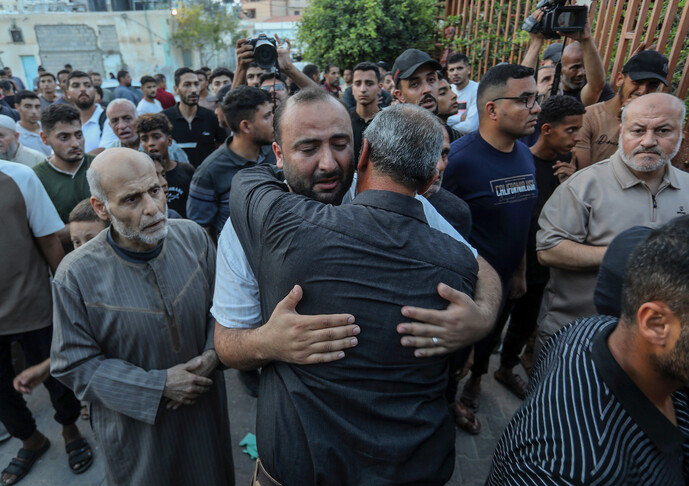 قتيلان بغزة يرفعان حصيلة الإبادة الإسرائيلية إلى 73 ألفا و18 قتيلا (الأناضول)