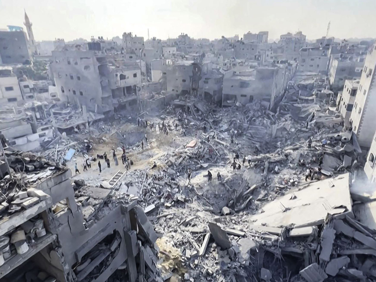 كانت مصادر طبية في قطاع غزة، أعلنت في وقت سابق من اليوم عن ارتفاع حصيلة ضحايا العدوان الإسرائيلي المستمر على القطاع منذ السابع من أكتوبر 2023، إلى 73.035 شهيدا، و173.368 مصابا (قنا)