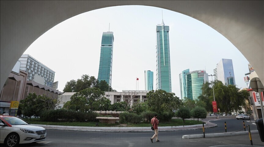 أدانت الوزارة "بأشدّ العبارات استهداف أراضي المملكة فجر السبت، بعدد من الطائرات المسيّرة الإيرانية" (الاناضول)