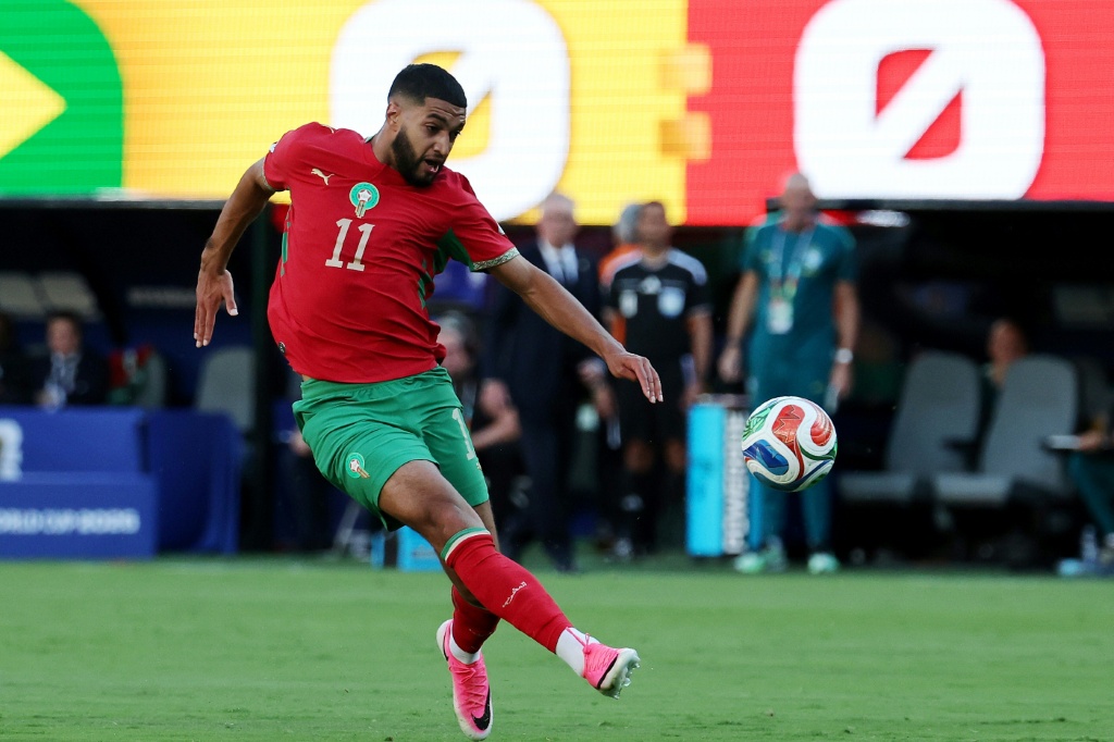 مهاجم المنتخب المغربي اسماعيل صيباري لحظة افتتاحه التسجيل في مرمى البراويل (1-1) في الجولة الاولى من مونديال اميركا الشمالية في إيست راذفورد بنيوجيرزي/نيويورك في 13 حزيران/يونيو 2026 (ا ف ب)