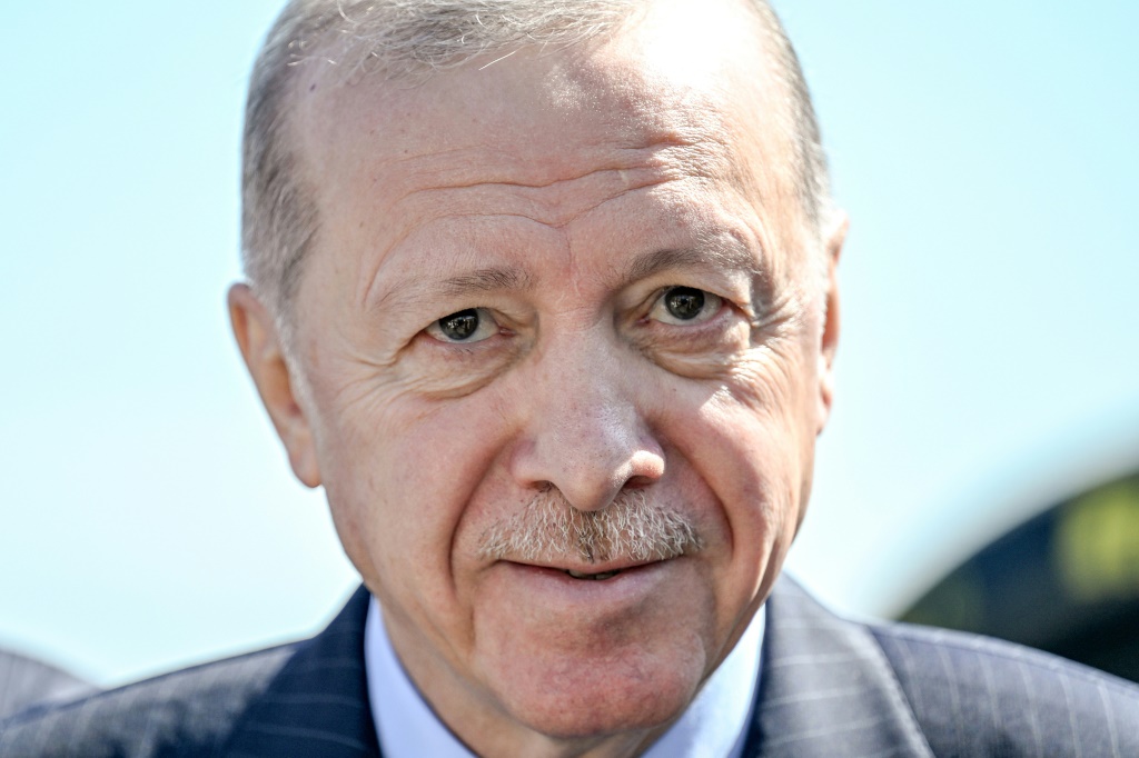 الرئيس التركي رجب طيب اردوغان في اسطنبول في 24 نيسان/أبريل 2026 (ا ف ب)