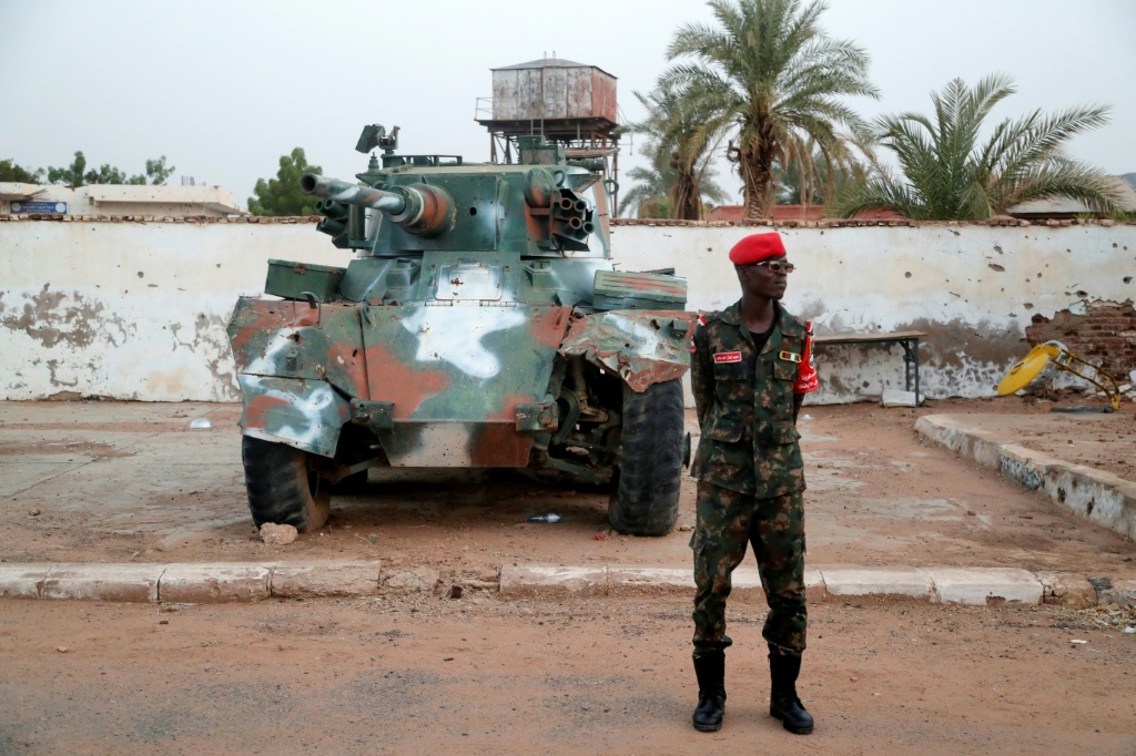 رئيس الوزراء السوداني: دارفور وكردفان تقتربان من التحرير الكامل