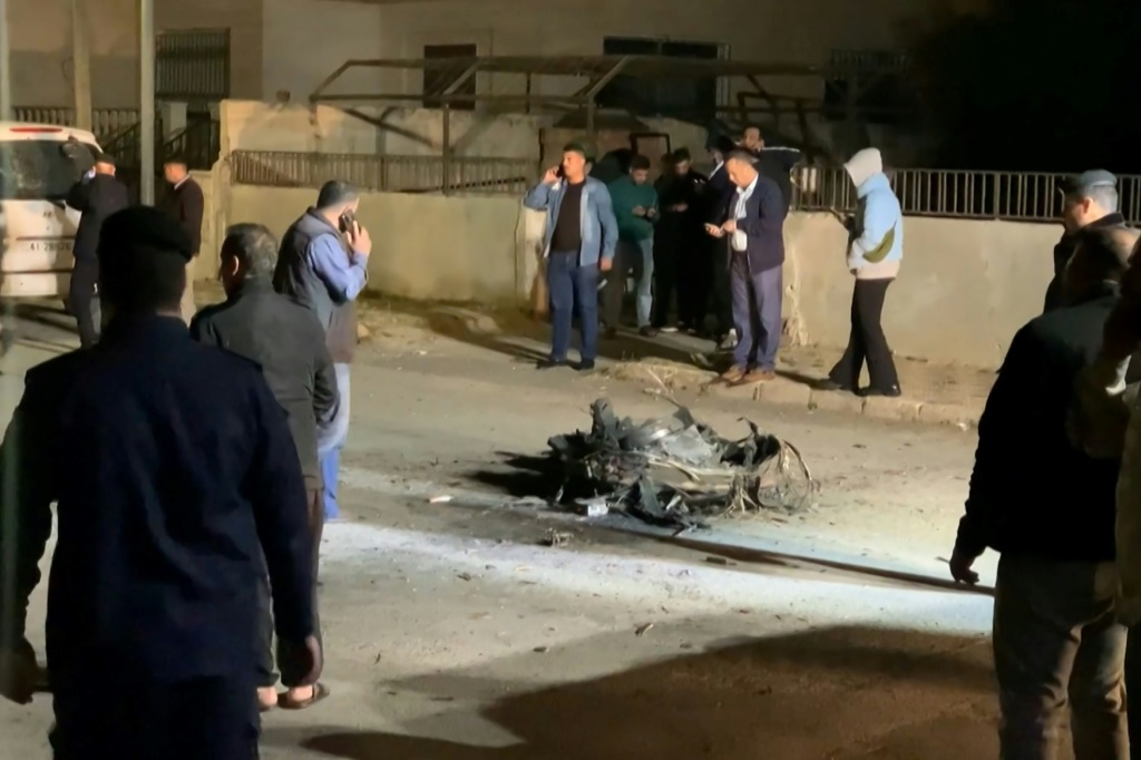 نشرت القيادة المركزية الأمريكية "سنتكوم"، بيانا أكدت من خلالها أن قواتها  وجهت الضربات على إيران بناء على توجيه القائد الأعلى للقوات المسلحة الرئيس دونالد ترامب (ا ف ب)