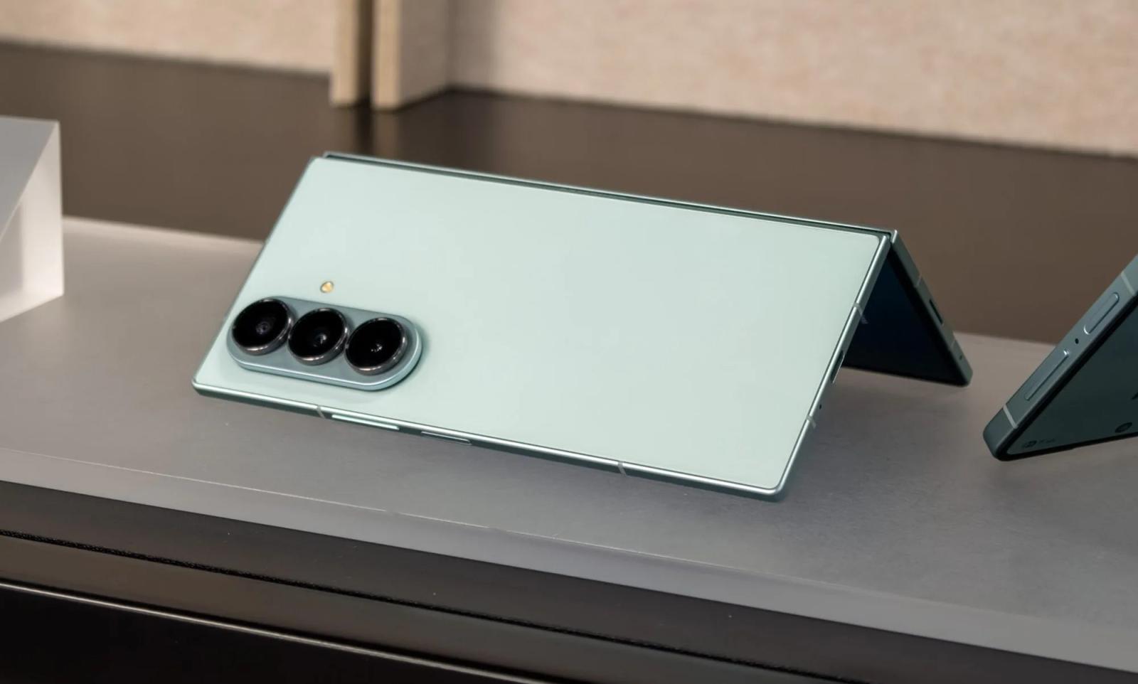 Galaxy Z Fold 8 - المصدر: digitaltrends