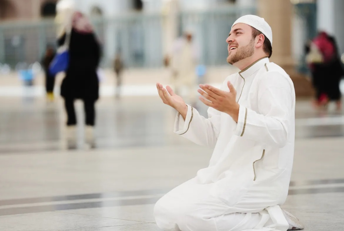 كيف تتعامل مع التشنجات العضلية خلال أداء مناسك الحج؟  (سيدتي)