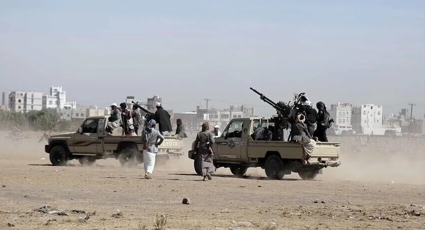 اليمن.. تجدد الاشتباكات بين قوات الحكومة والحوثيين في الحديدة (الأناضول)