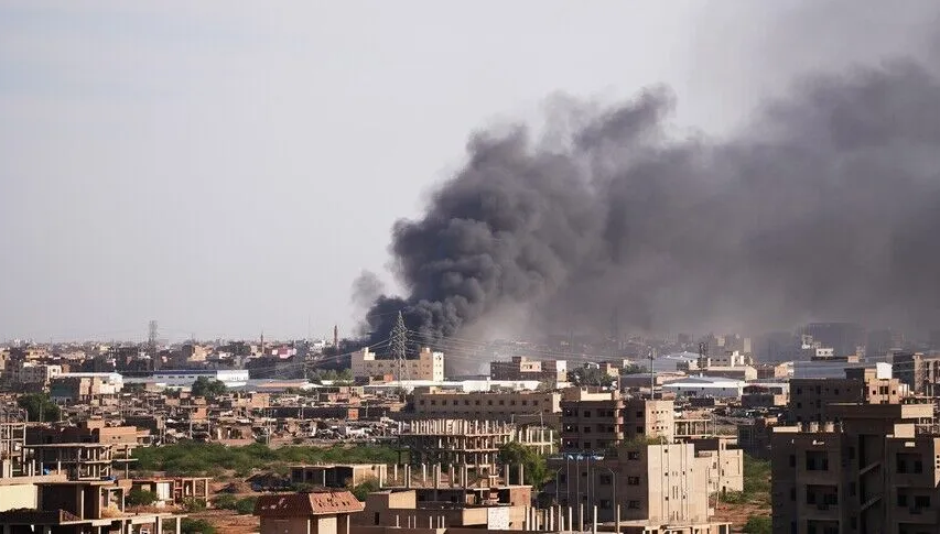 السودان.. انتقال القتال إلى الأُبَيِّض يفاقم المخاطر العسكرية والإنسانية (الأناضول)