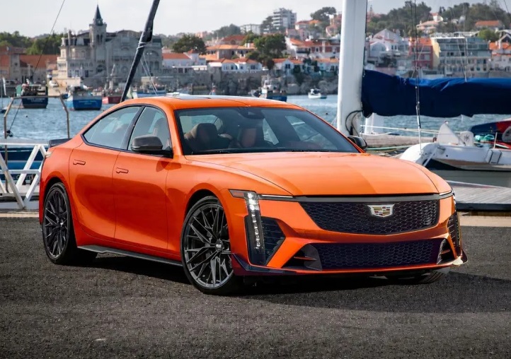 كاديلاك تستعد لإحياء CT5-V Blackwing بجيل جديد أكثر قوة وفخامة (الرجل)