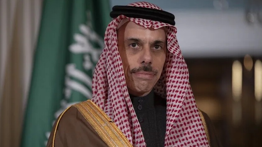 السعودية وباكستان تدعوان إلى خفض التصعيد وضمان أمن الملاحة (الأناضول)