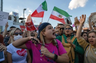 احتجاجات إيران تجعل إحياء الاتفاق النووي أكثر إلحاحًا | شبكة الأمة برس